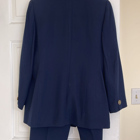 Atrium Collection vintage 3-piece navy blue suit - Picture 2 of 5